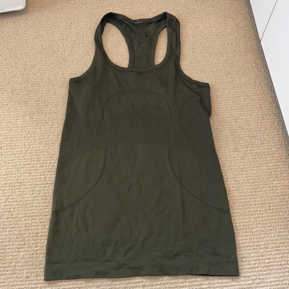 Lululemon Dark Olive Swiftly Tank size 4!